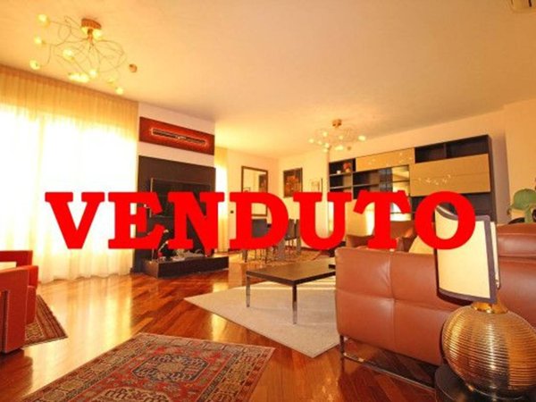 appartamento in vendita a Milano in zona Città Studi
