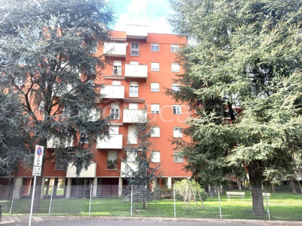 appartamento in vendita a Milano in zona Forze Armate