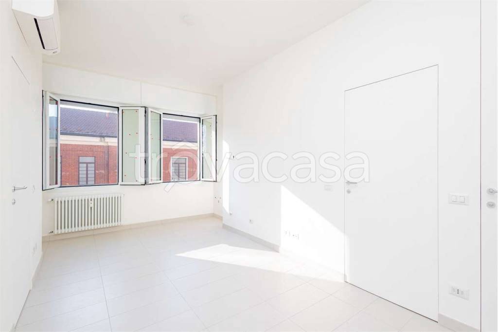 appartamento in vendita a Milano in zona Porta Vittoria