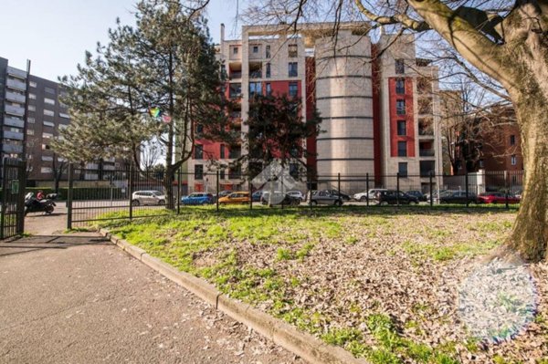 appartamento in vendita a Milano in zona Piazzale Lodi