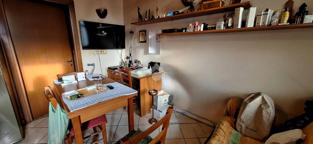 appartamento in vendita a Milano in zona Dergano