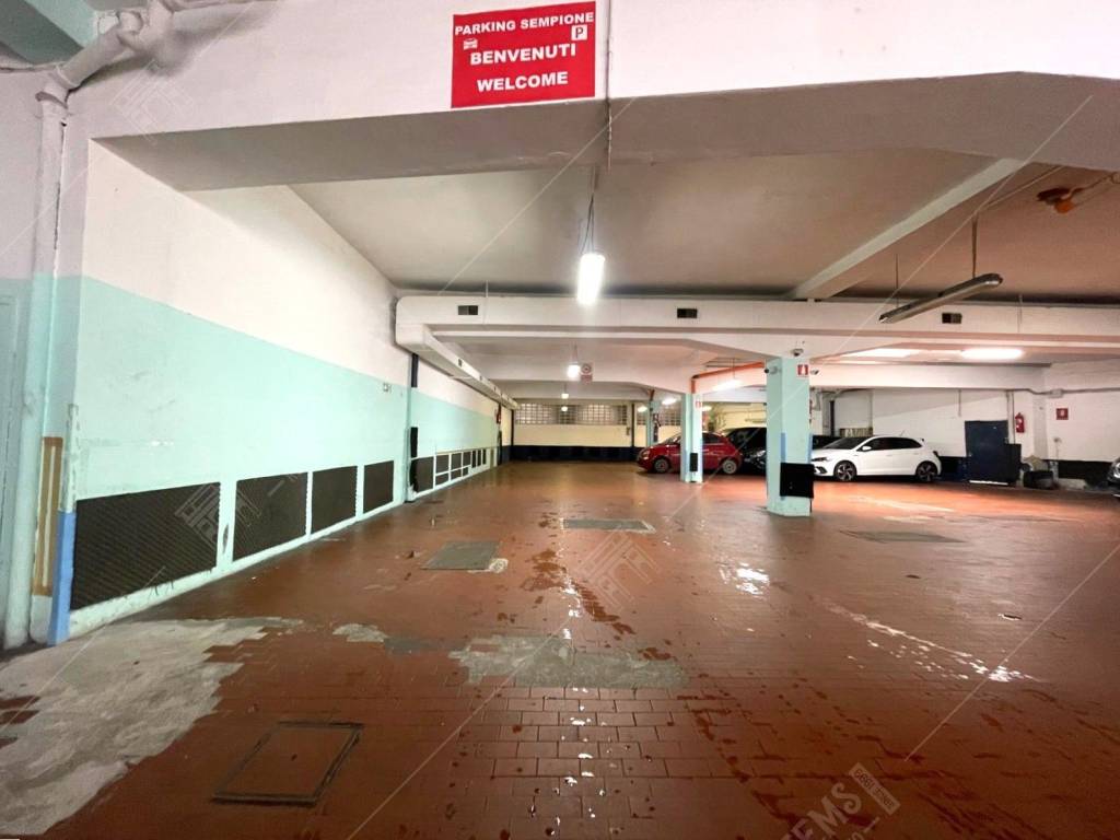 negozio in vendita a Milano in zona Sempione