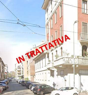 negozio in vendita a Milano in zona Famagosta