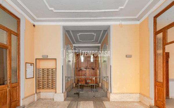 appartamento in vendita a Milano in zona Isola