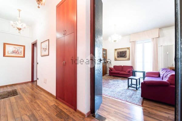 appartamento in vendita a Milano in zona Guastalla