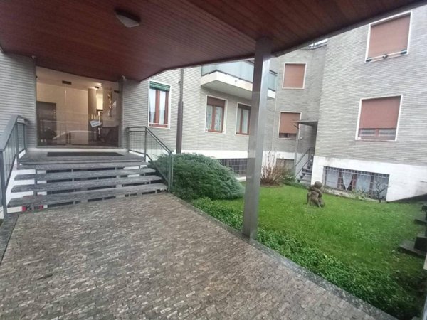 appartamento in vendita a Milano in zona Piazzale Lodi