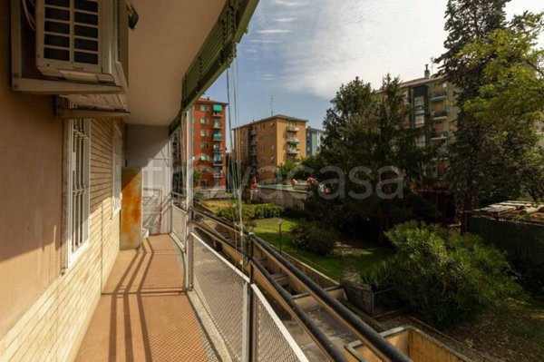 appartamento in vendita a Milano in zona Rottole