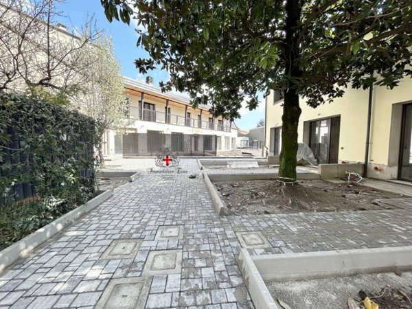 appartamento in vendita a Milano in zona Crescenzago