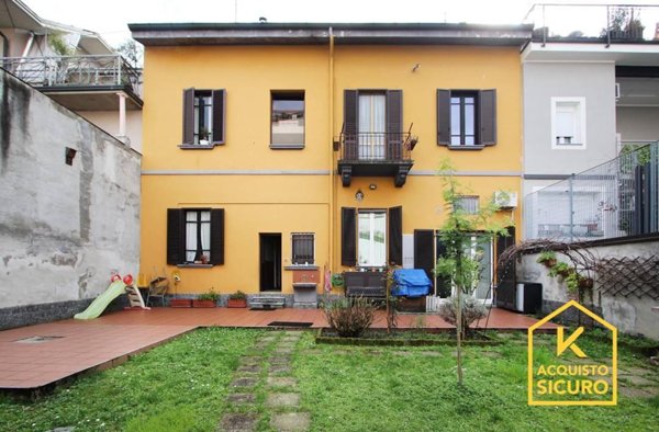 casa indipendente in vendita a Milano in zona Turro