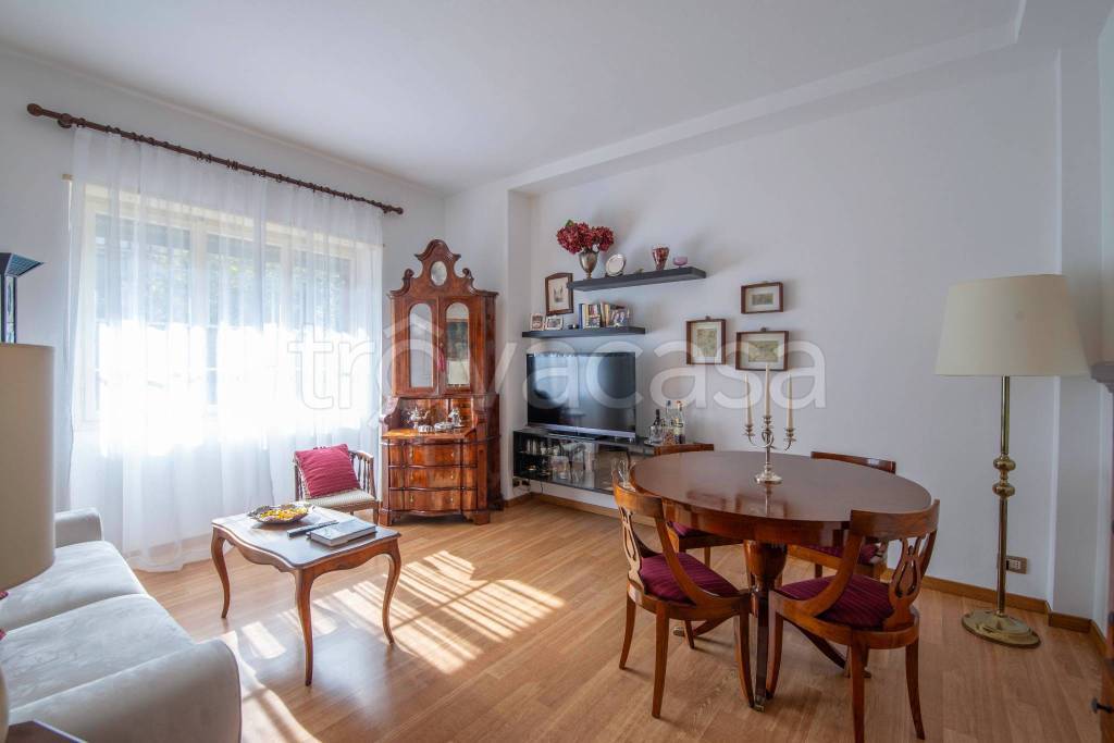 appartamento in vendita a Milano in zona Città Studi