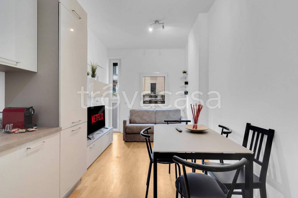 appartamento in vendita a Milano in zona Loreto