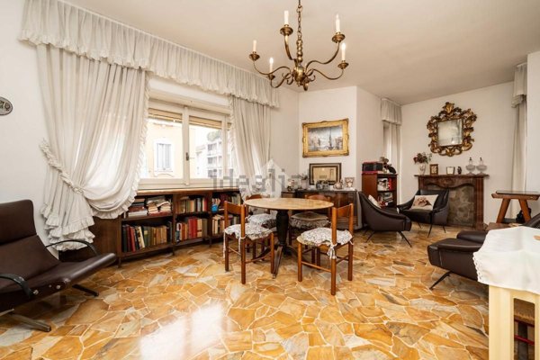 appartamento in vendita a Milano in zona Stadera