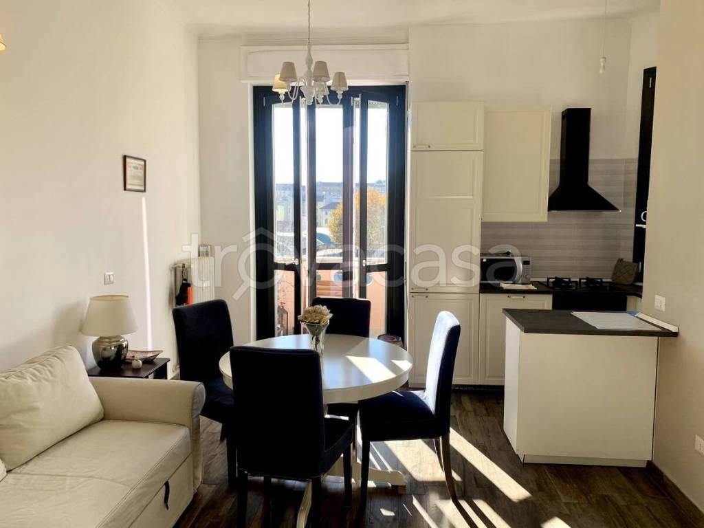 appartamento in vendita a Milano in zona Ghisolfa