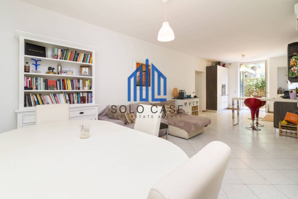 appartamento in vendita a Milano in zona Porta Genova