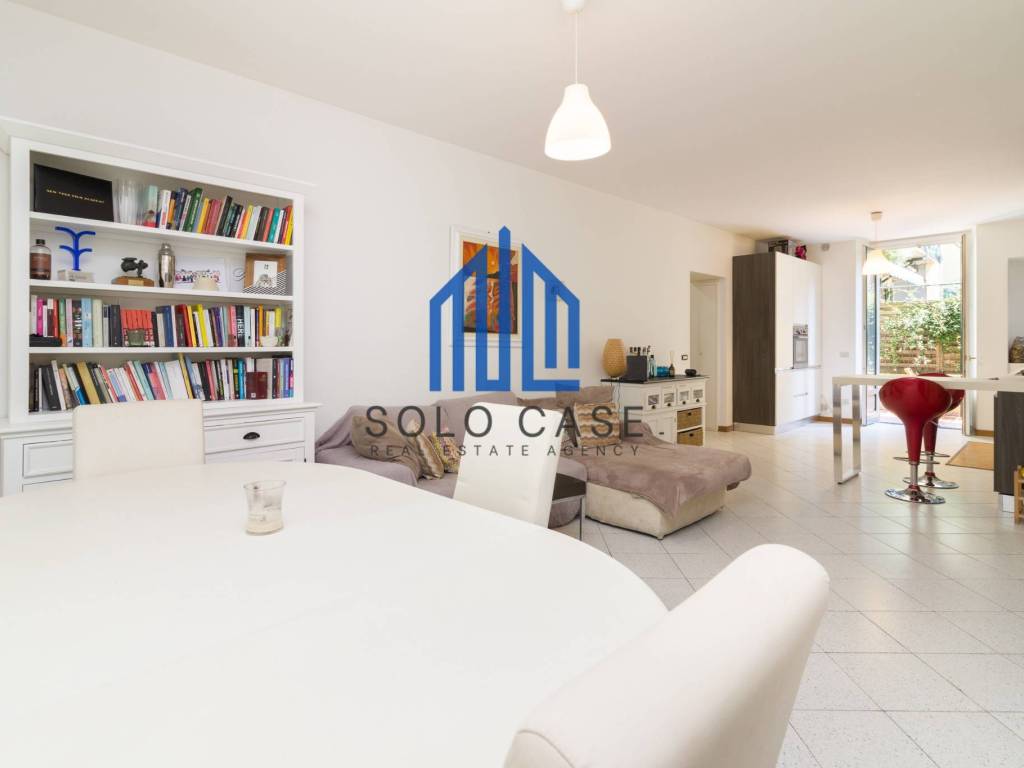 appartamento in vendita a Milano in zona Porta Genova