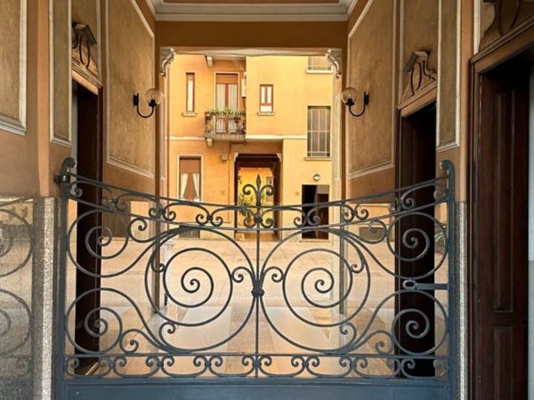 appartamento in vendita a Milano in zona Chiesa Rossa