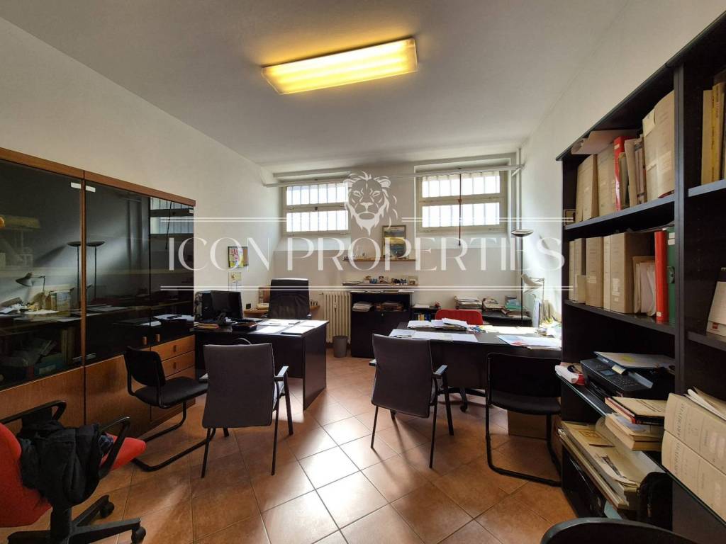 negozio in vendita a Milano in zona Affori
