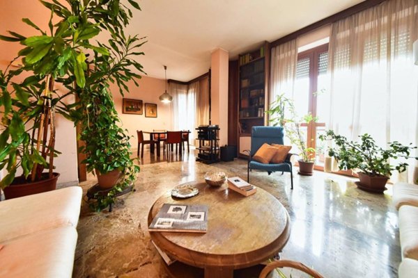 appartamento in vendita a Milano in zona Monluè