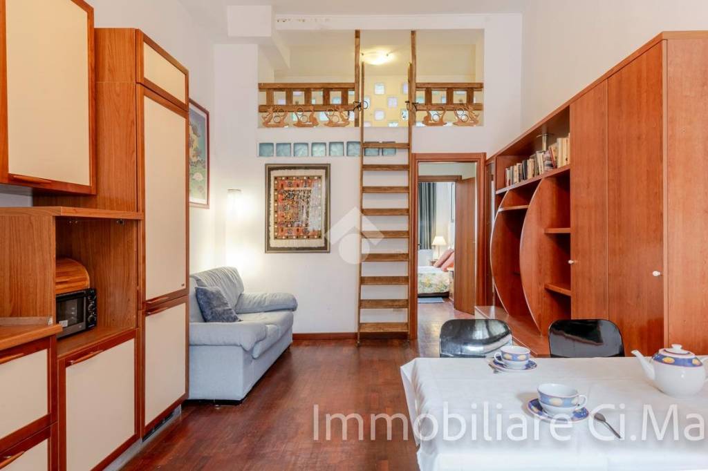 appartamento in vendita a Milano in zona Casoretto
