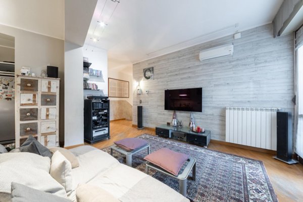 appartamento in vendita a Milano in zona Vigentino