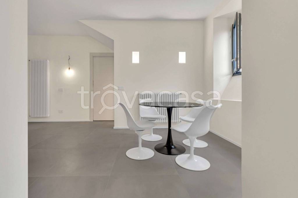 appartamento in vendita a Milano in zona Loreto