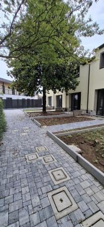casa indipendente in vendita a Milano in zona Crescenzago