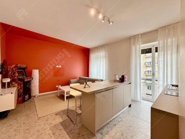 appartamento in vendita a Milano in zona Vigentino