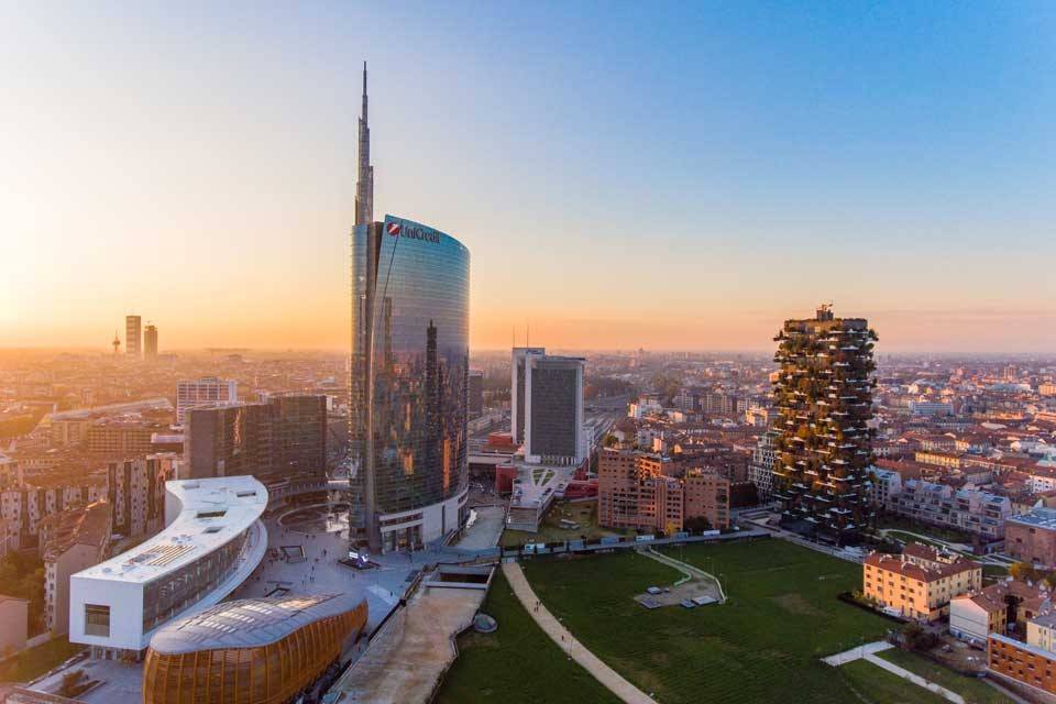 appartamento in vendita a Milano in zona Porta Nuova