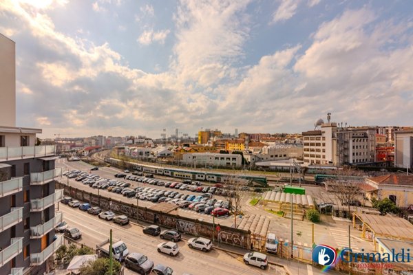 appartamento in vendita a Milano in zona Porta Genova