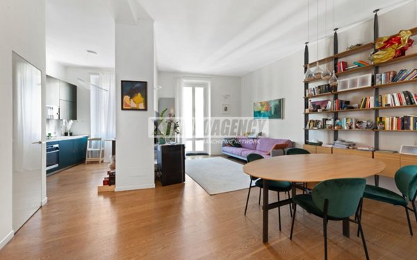 appartamento in vendita a Milano in zona Città Studi