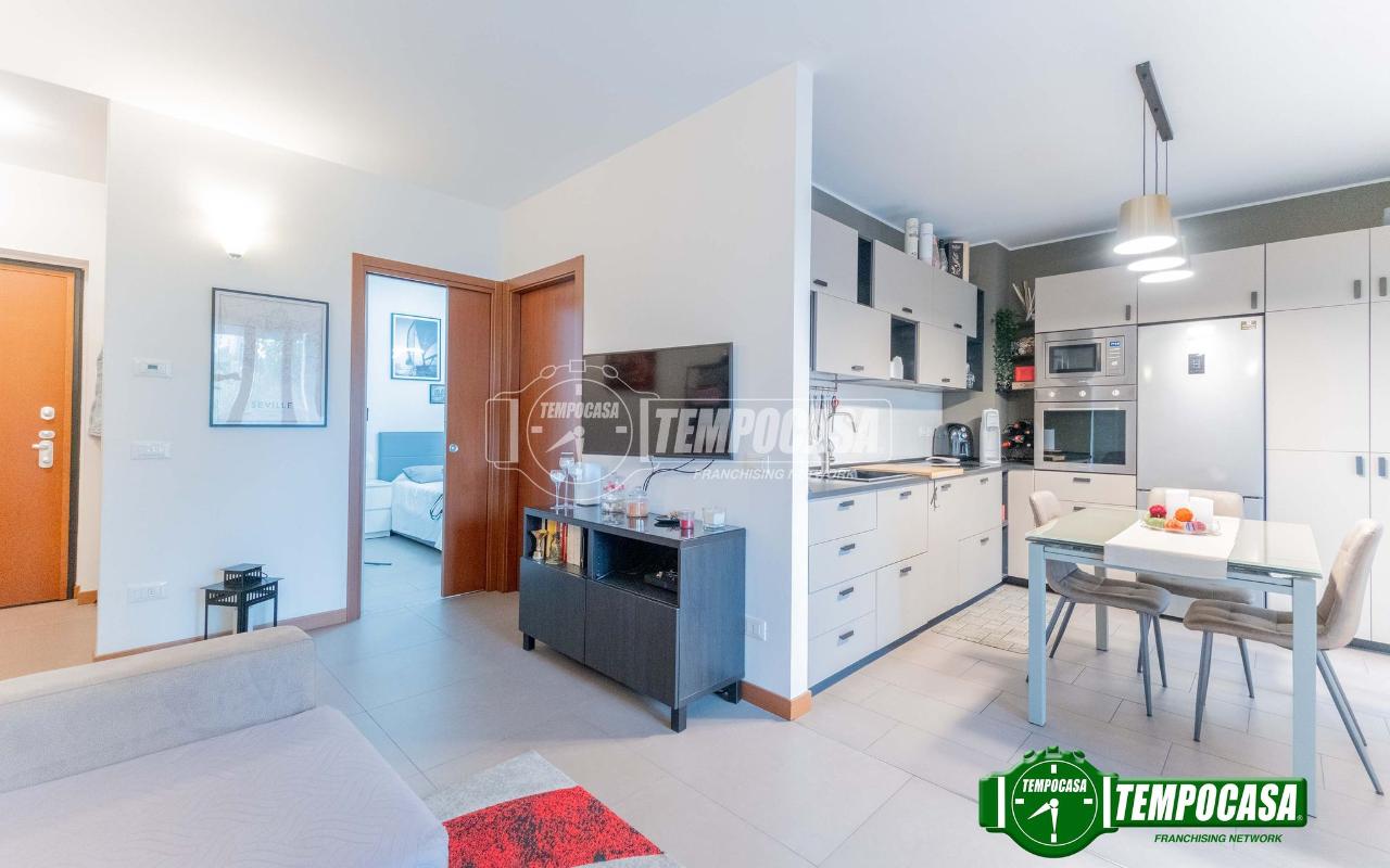 appartamento in vendita a Milano in zona Quarto Cagnino