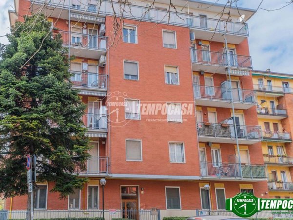 appartamento in vendita a Milano in zona Baggio