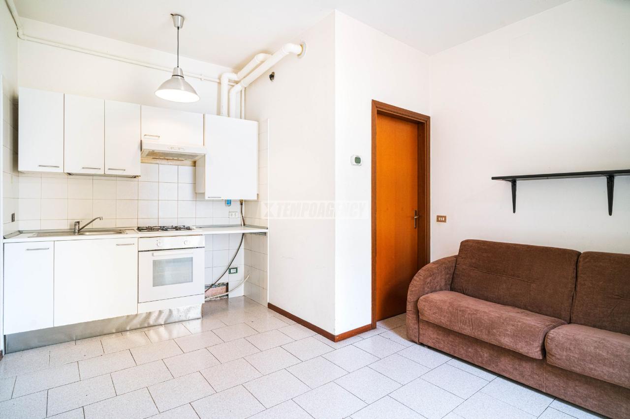 appartamento in vendita a Milano in zona Rogoredo