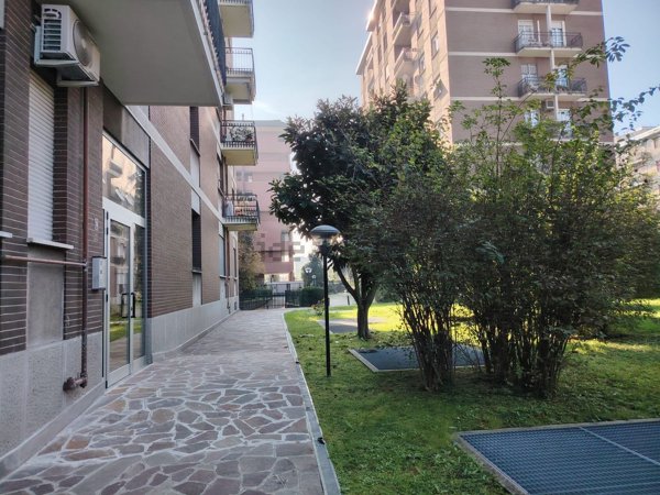 appartamento in vendita a Milano in zona Precotto