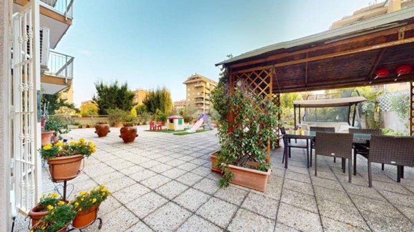 appartamento in vendita a Milano in zona Adriano