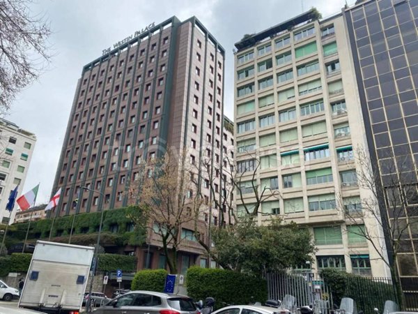 appartamento in vendita a Milano in zona Centro Direzionale