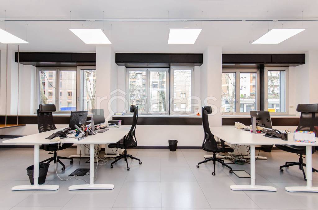 ufficio in vendita a Milano in zona Centro Storico