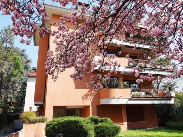 appartamento in vendita a Milano in zona Maggiolina