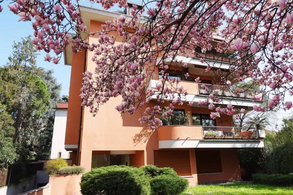 appartamento in vendita a Milano in zona Maggiolina
