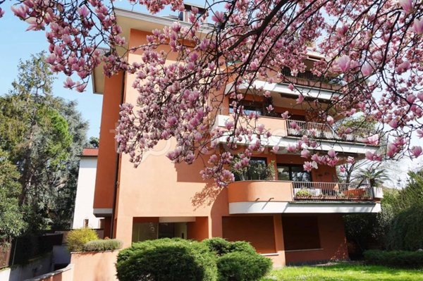 appartamento in vendita a Milano in zona Maggiolina