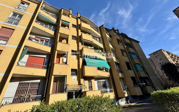 appartamento in vendita a Milano in zona Comasina