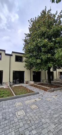 casa indipendente in vendita a Milano in zona Crescenzago