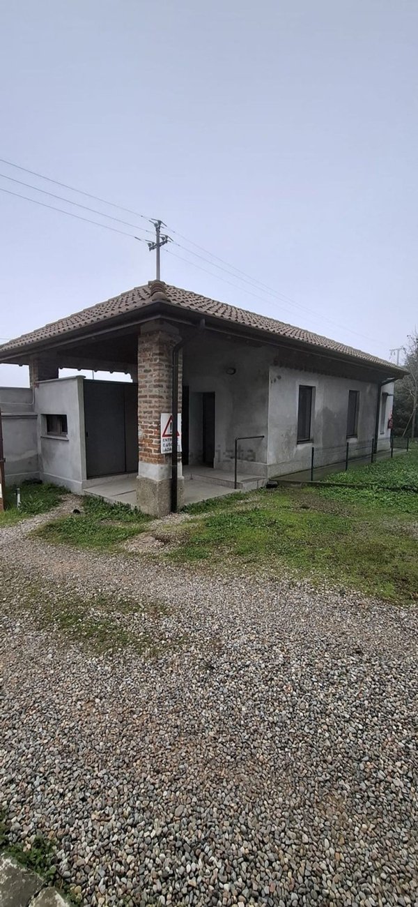 appartamento in vendita a Milano in zona Gratosoglio