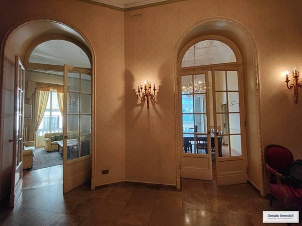 appartamento in vendita a Milano in zona Porta Nuova
