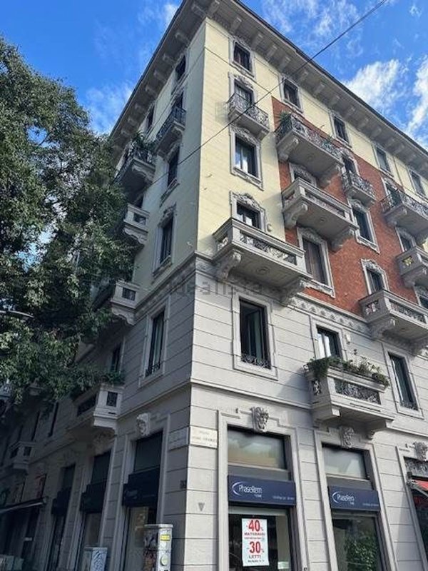 appartamento in vendita a Milano in zona Sempione