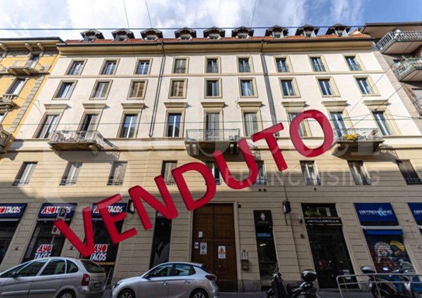 appartamento in vendita a Milano in zona Porta Ticinese
