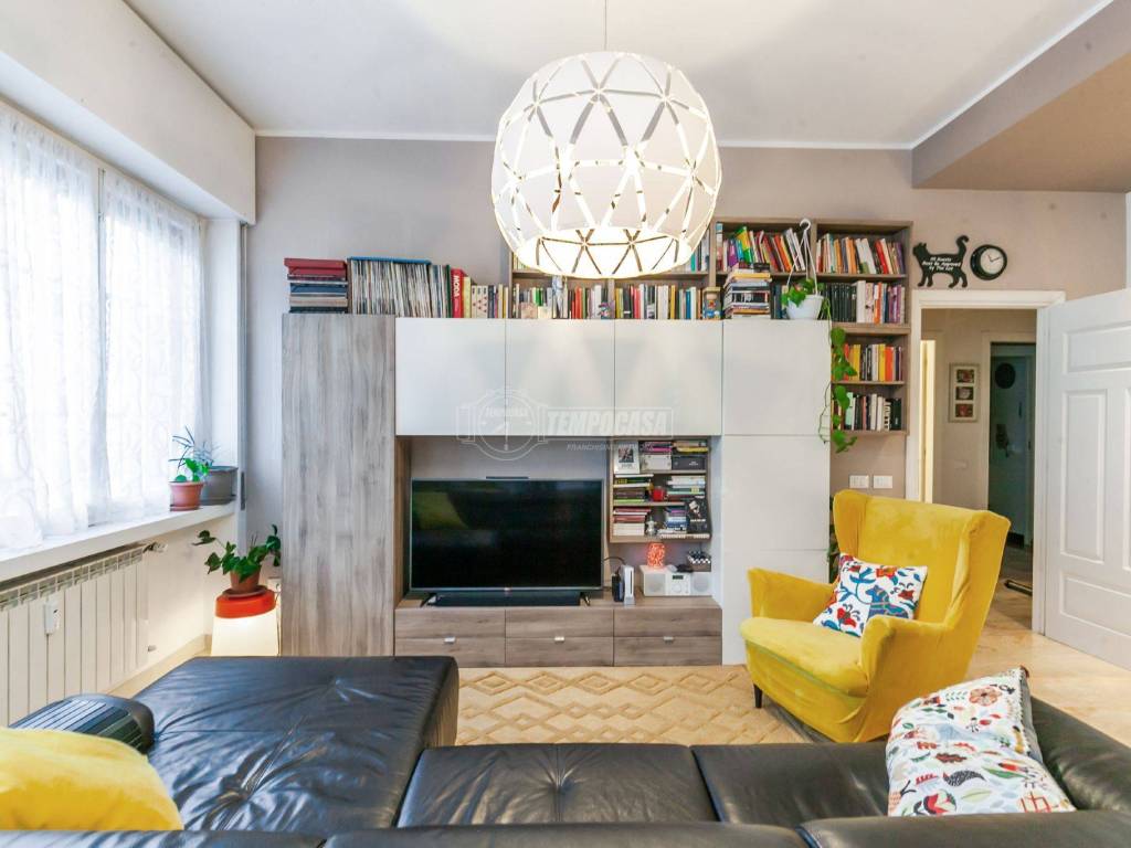 appartamento in vendita a Milano in zona Maggiolina