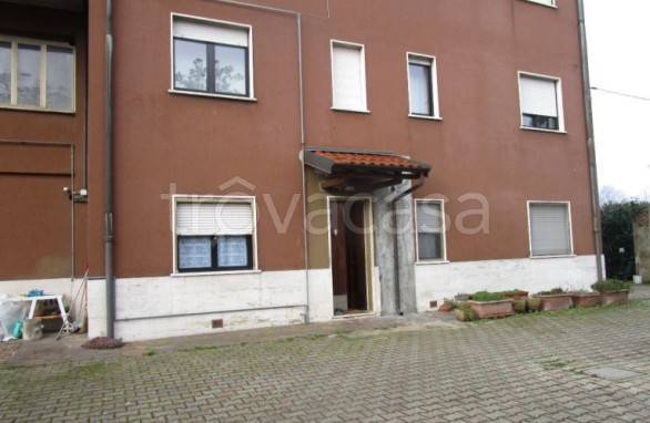 appartamento in vendita a Milano in zona Baggio