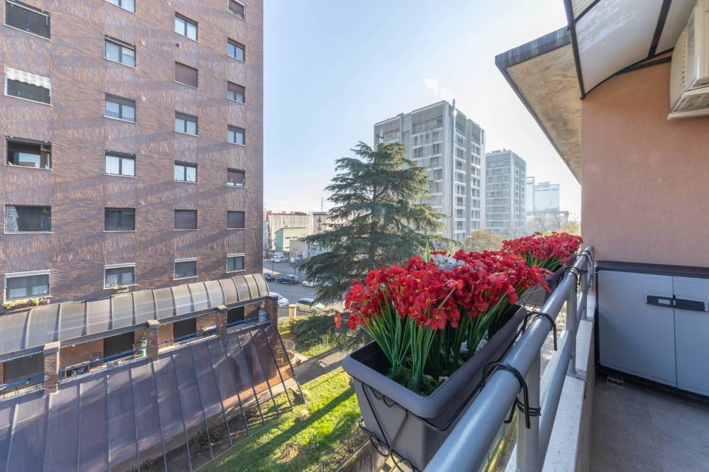 appartamento in vendita a Milano in zona Piazzale Lodi