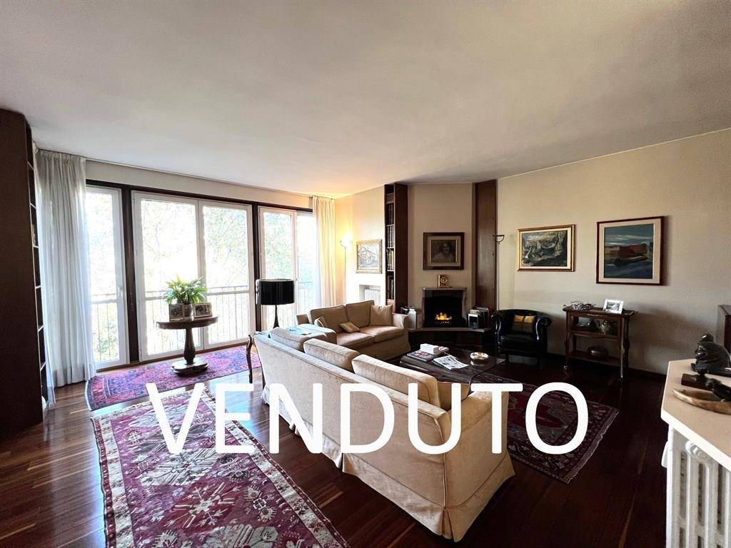 appartamento in vendita a Milano in zona Città Studi